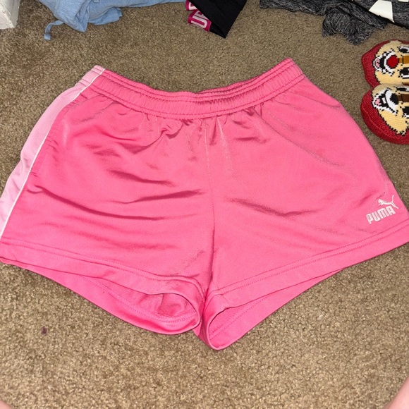 Puma Gym Shorts - Picture 2 of 5
